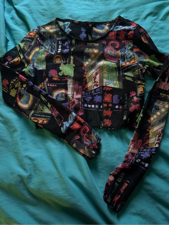 Forever 21 Tops - Neon City Print Long Sleeve Mesh Crop Top